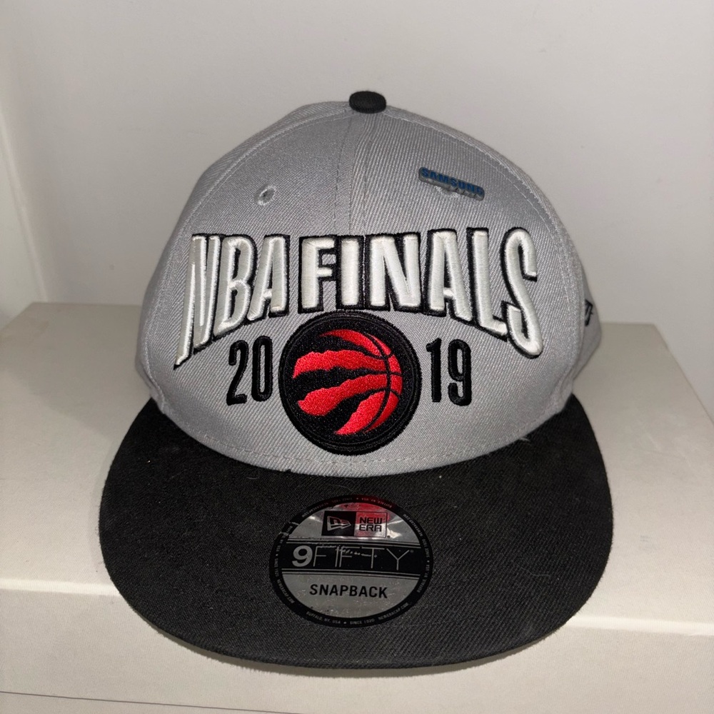 New Era NBA Finals Gray and Black Snapback Hat